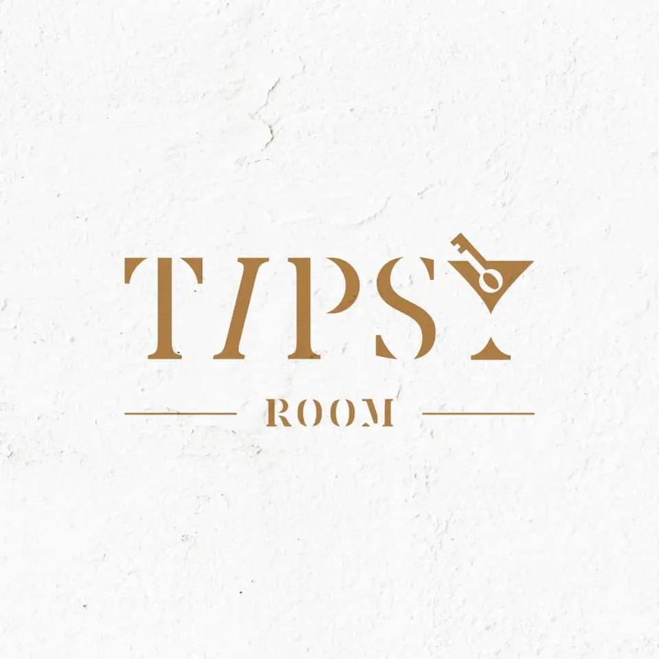 Tipsy room 酉浥室