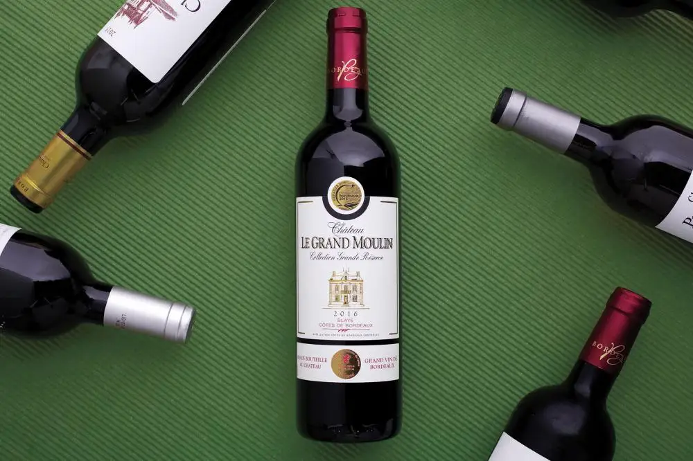 紅酒推薦|2025 年新手值得入坑的Top15 5 紅酒挑選的 8 個重要關鍵 4.酒標